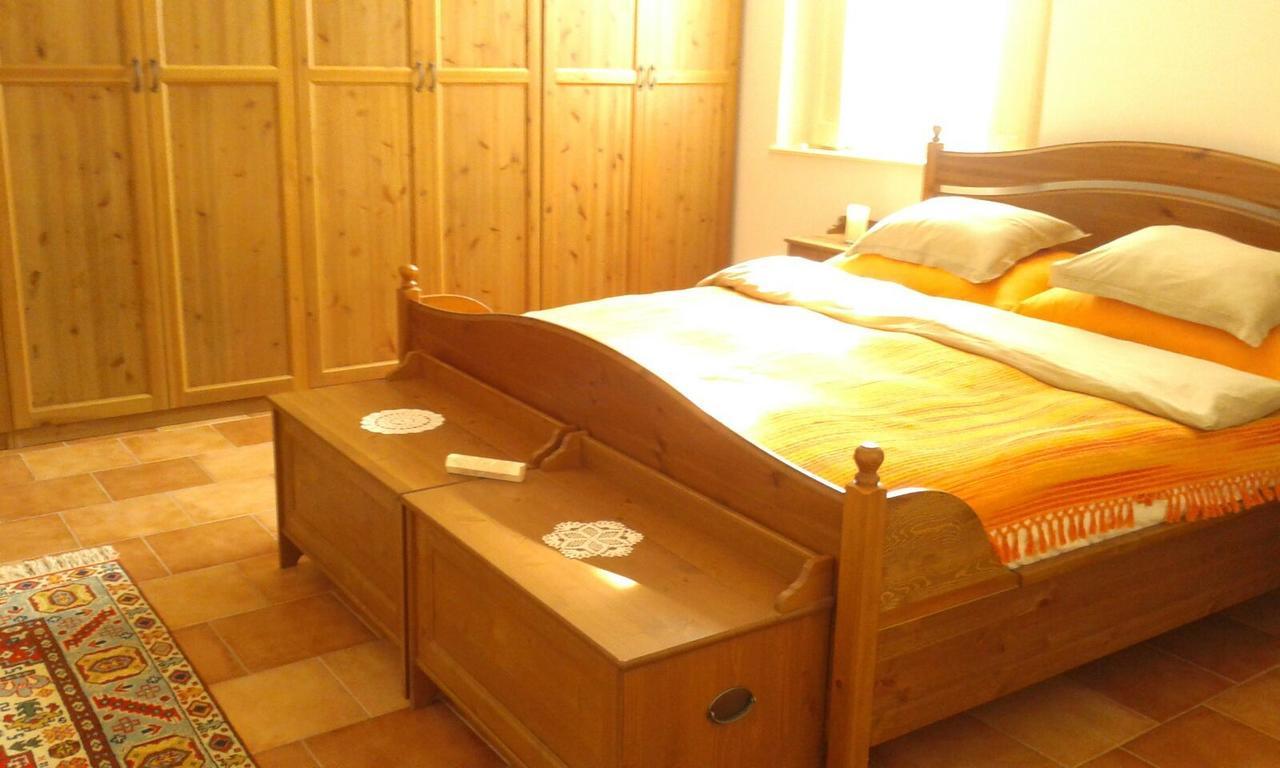 Resort La Tulipe Noire Ceglédbercel Екстериор снимка